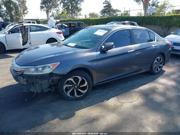 1HGCR2F87GA049536 2016 HONDA ACCORD - Image 2