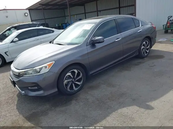1HGCR2F87GA099062 2016 HONDA ACCORD - Image 2