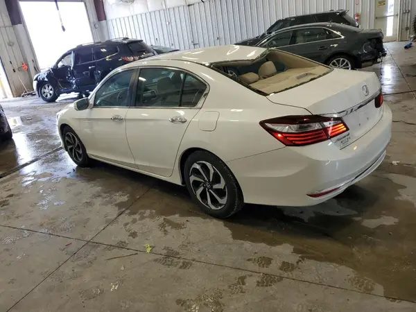 1HGCR2F87HA067374 2017 HONDA ACCORD - Image 2