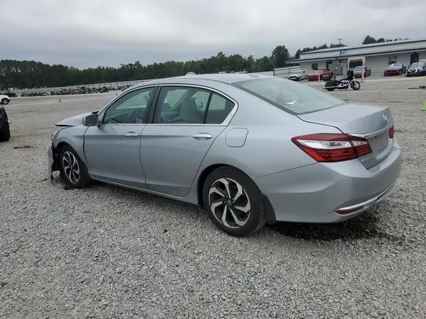 1HGCR2F87HA071747 2017 HONDA ACCORD - Image 2