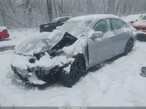 1HGCR2F87HA079203 2017 HONDA ACCORD - Image 2