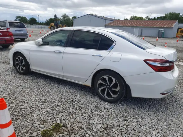 1HGCR2F87HA089813 2017 HONDA ACCORD - Image 2