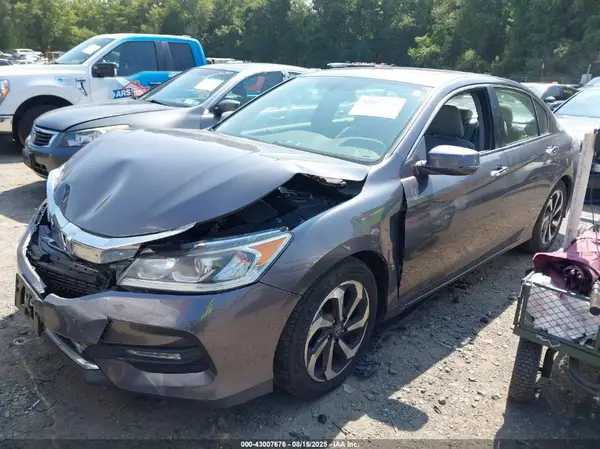 1HGCR2F87HA114404 2017 HONDA ACCORD - Image 2