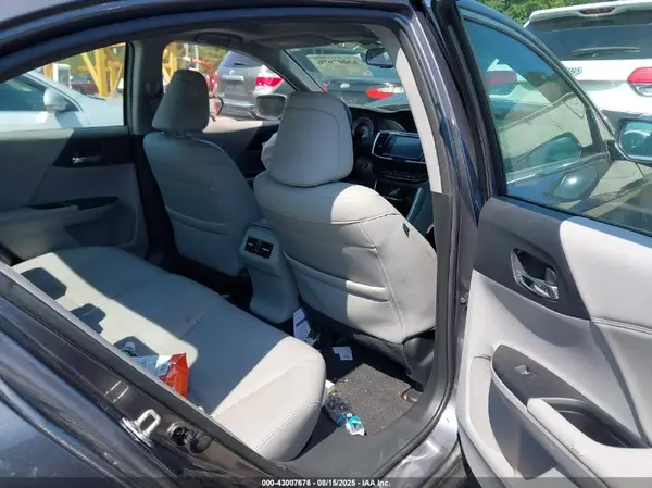 1HGCR2F87HA114404 2017 HONDA ACCORD - Image 8