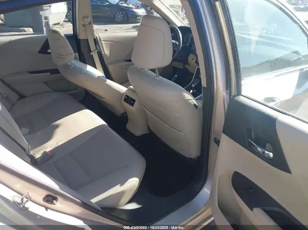 1HGCR2F87HA155812 2017 HONDA ACCORD - Image 8