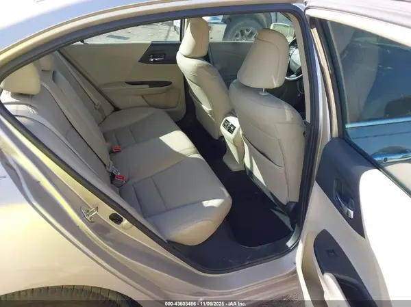 1HGCR2F87HA189880 2017 HONDA ACCORD - Image 8