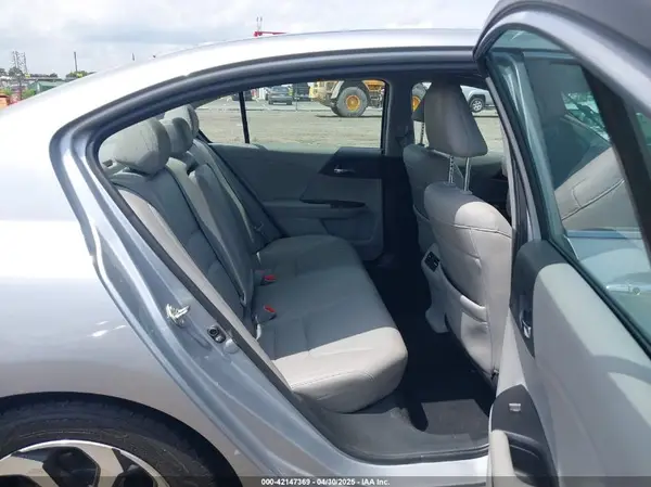 1HGCR2F87HA251648 2017 HONDA ACCORD - Image 8