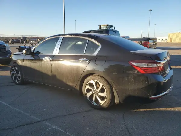 1HGCR2F88GA002810 2016 HONDA ACCORD - Image 2