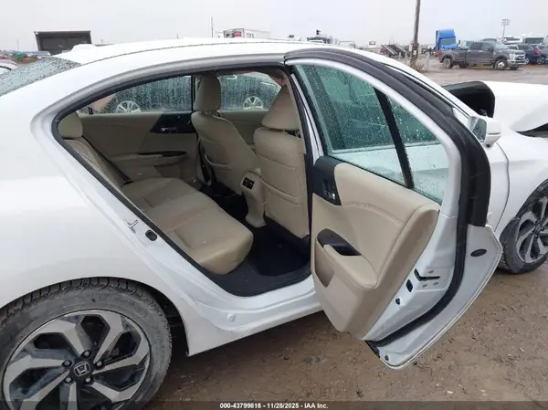 1HGCR2F88GA010910 2016 HONDA ACCORD - Image 8