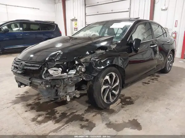 1HGCR2F88GA053448 2016 HONDA ACCORD - Image 2