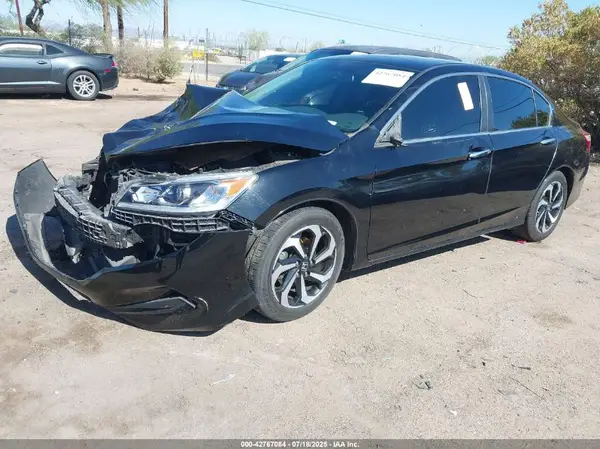 1HGCR2F88GA137818 2016 HONDA ACCORD - Image 2