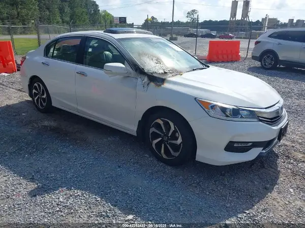 1HGCR2F88GA245193 2016 HONDA ACCORD - Image 1