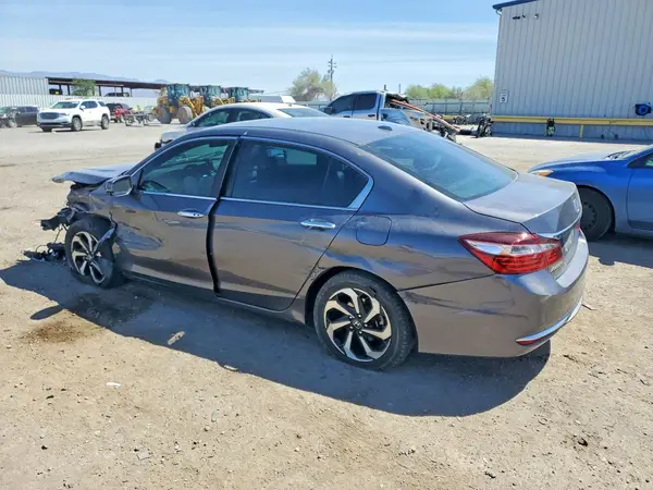 1HGCR2F88HA028258 2017 HONDA ACCORD - Image 2