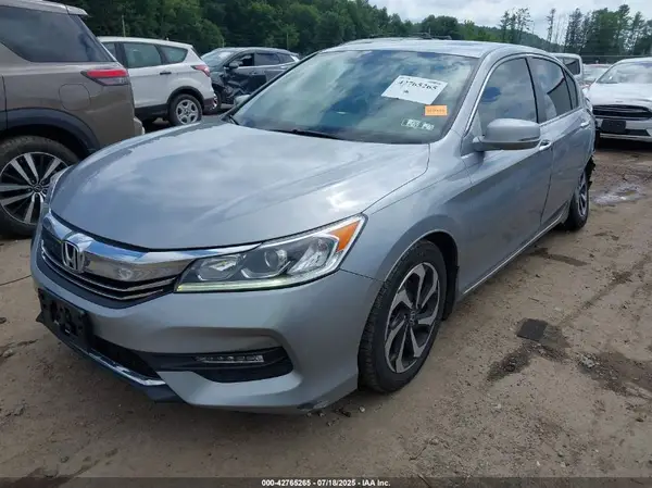 1HGCR2F88HA033072 2017 HONDA ACCORD - Image 2