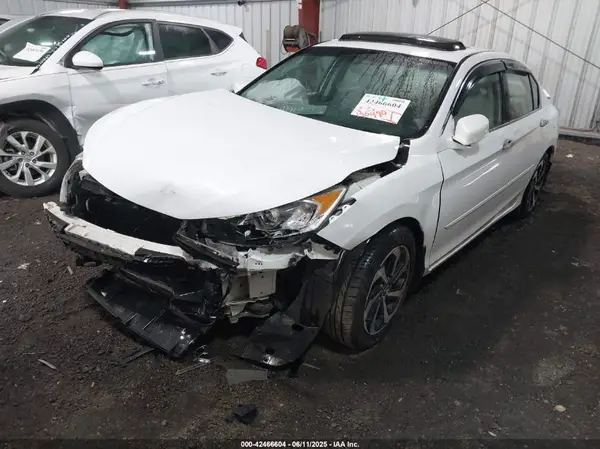 1HGCR2F88HA037333 2017 HONDA ACCORD - Image 2