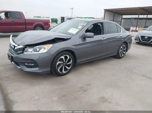 1HGCR2F88HA039471 2017 HONDA ACCORD - Image 2