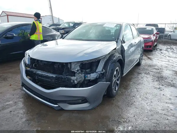 1HGCR2F88HA041320 2017 HONDA ACCORD - Image 2