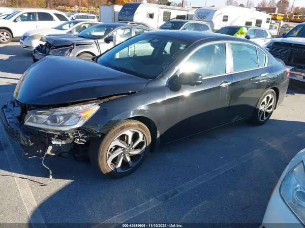 1HGCR2F88HA066606 2017 HONDA ACCORD - Image 2