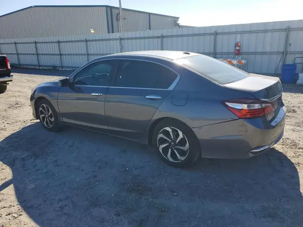 1HGCR2F88HA067643 2017 HONDA ACCORD - Image 2