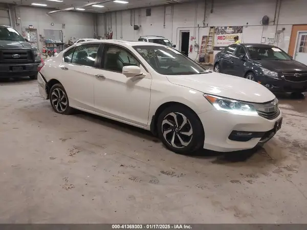 1HGCR2F88HA116128 2017 HONDA ACCORD - Image 1