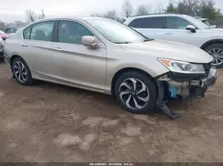 1HGCR2F88HA120647 2017 HONDA ACCORD