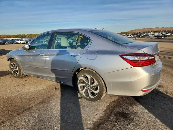 1HGCR2F88HA149064 2017 HONDA ACCORD - Image 2