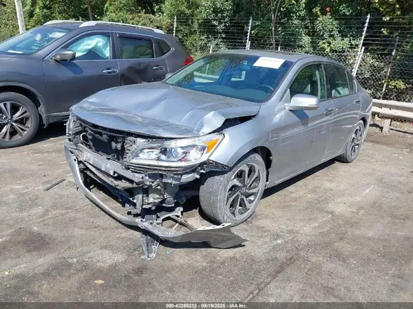 1HGCR2F88HA291317 2017 HONDA ACCORD - Image 2