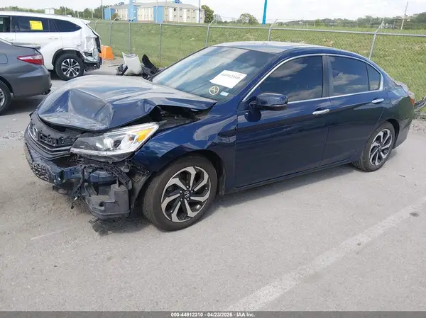 1HGCR2F88HA302431 2017 HONDA ACCORD - Image 2