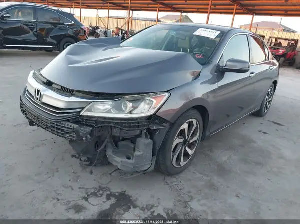 1HGCR2F89GA003786 2016 HONDA ACCORD - Image 2