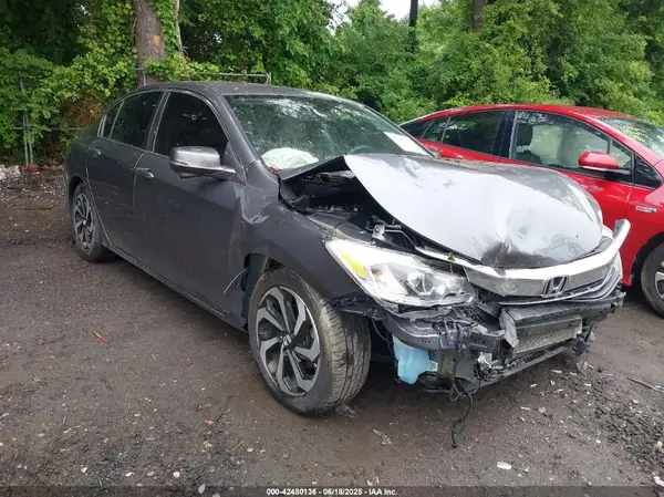 1HGCR2F89GA048629 2016 HONDA ACCORD - Image 1