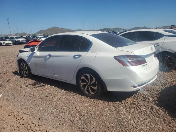1HGCR2F89GA110823 2016 HONDA ACCORD - Image 2