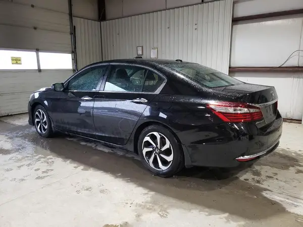 1HGCR2F89GA132885 2016 HONDA ACCORD - Image 2