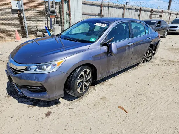 1HGCR2F89HA000758 2017 HONDA ACCORD - Image 1