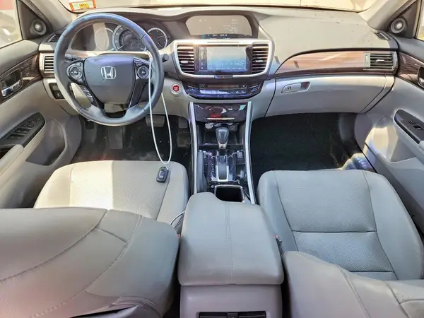 1HGCR2F89HA000758 2017 HONDA ACCORD - Image 8