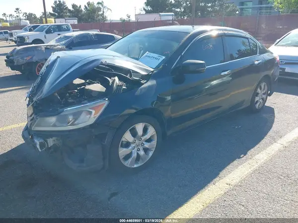 1HGCR2F89HA008990 2017 HONDA ACCORD - Image 2