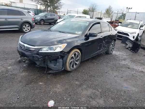 1HGCR2F89HA014899 2017 HONDA ACCORD - Image 2