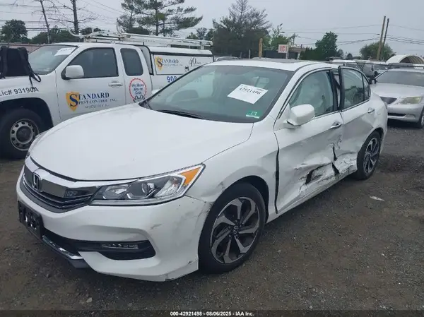 1HGCR2F89HA037339 2017 HONDA ACCORD - Image 2