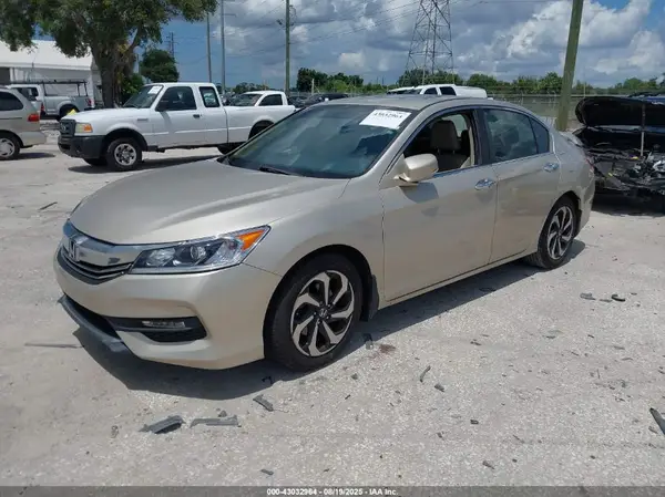 1HGCR2F89HA040631 2017 HONDA ACCORD - Image 2