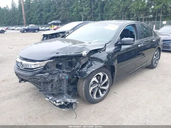 1HGCR2F89HA055503 2017 HONDA ACCORD - Image 2