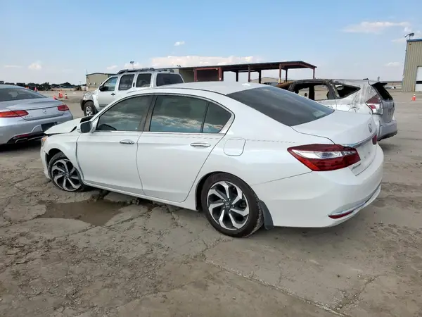 1HGCR2F89HA097640 2017 HONDA ACCORD - Image 2