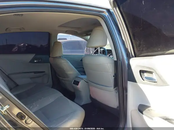 1HGCR2F89HA100634 2017 HONDA ACCORD - Image 8