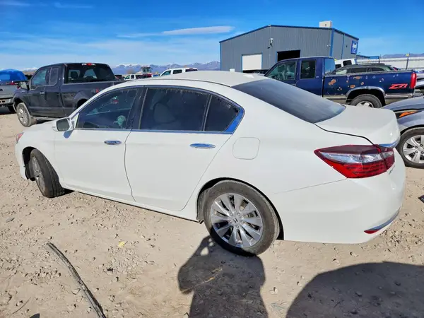 1HGCR2F89HA127400 2017 HONDA ACCORD - Image 2