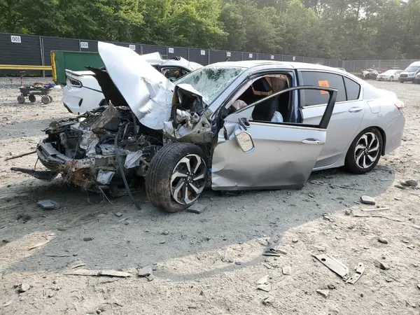 1HGCR2F89HA130409 2017 HONDA ACCORD - Image 1