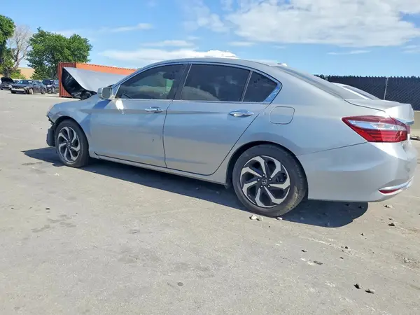 1HGCR2F89HA130765 2017 HONDA ACCORD - Image 2