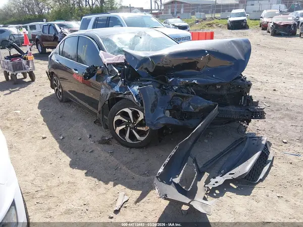 1HGCR2F89HA135044 2017 HONDA ACCORD - Image 1