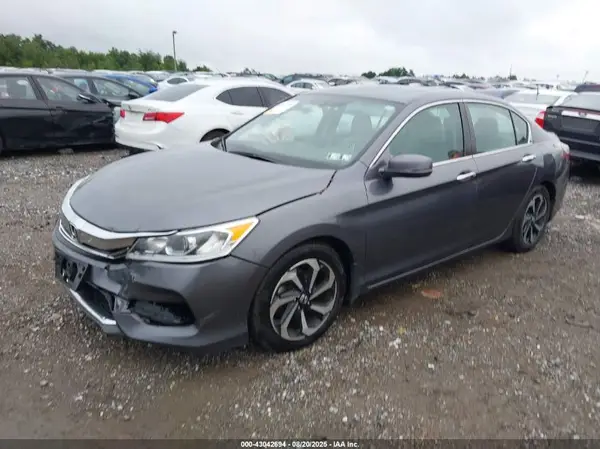 1HGCR2F89HA191632 2017 HONDA ACCORD - Image 2