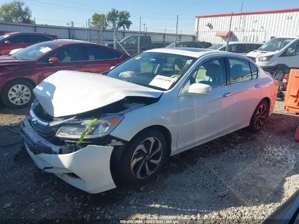 1HGCR2F89HA194742 2017 HONDA ACCORD - Image 2