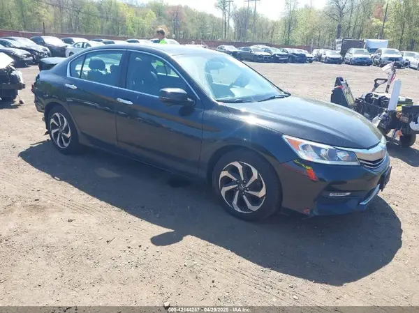 1HGCR2F89HA203827 2017 HONDA ACCORD - Image 1