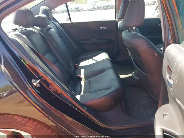 1HGCR2F89HA203827 2017 HONDA ACCORD - Image 8