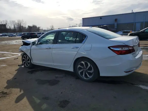 1HGCR2F89HA223804 2017 HONDA ACCORD - Image 2